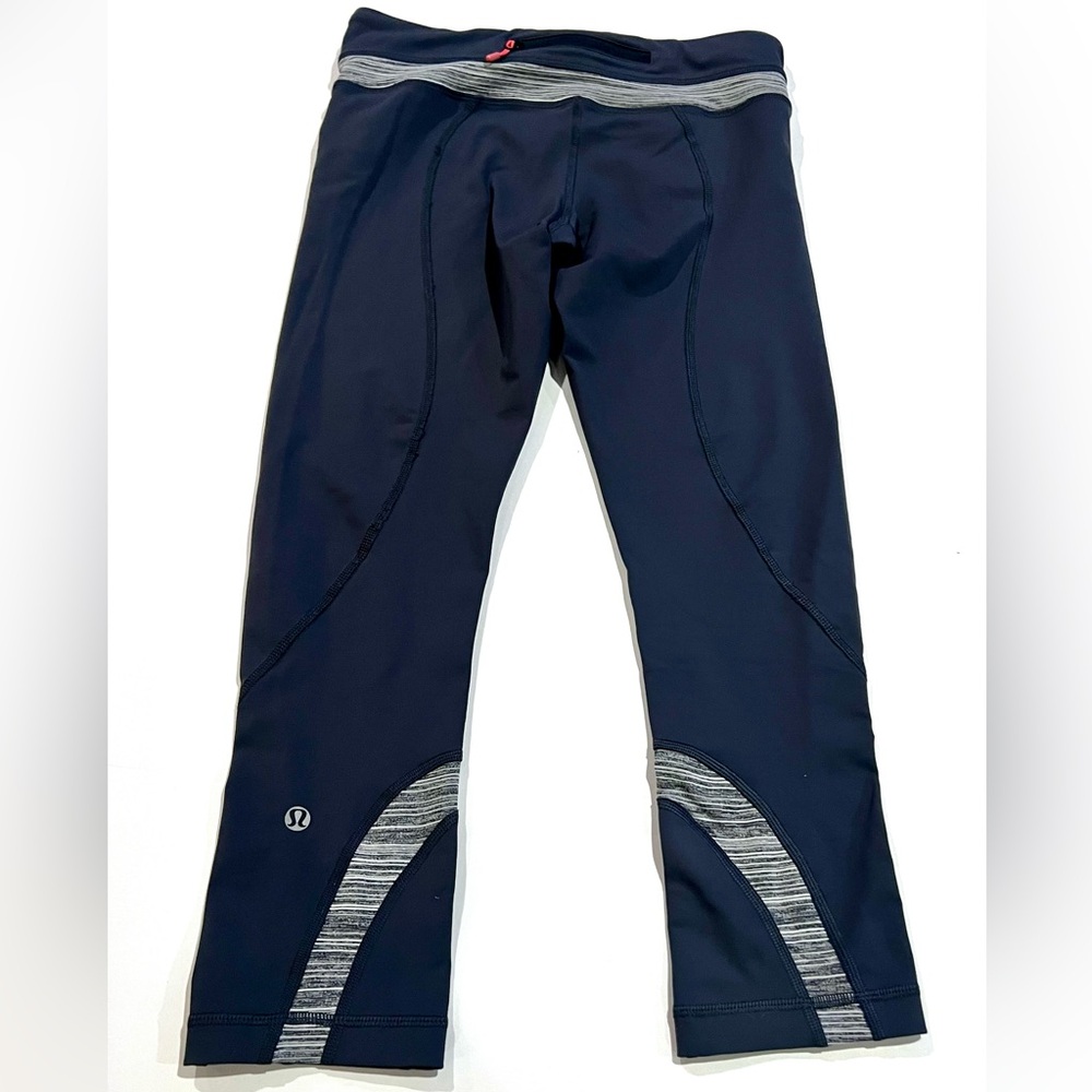 Lululemon Navy Gray Crop Running Leggings Reflective Trim Zip Pocket Size 6 - Picture 11 of 12